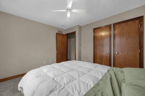 Tiny photo for 956 Crystal Cay Court, Columbus, OH 43230 (MLS # 226006212)