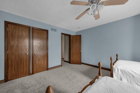 Tiny photo for 956 Crystal Cay Court, Columbus, OH 43230 (MLS # 226006212)