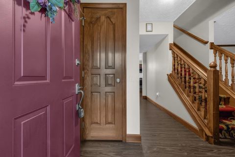 Tiny photo for 956 Crystal Cay Court, Columbus, OH 43230 (MLS # 226006212)