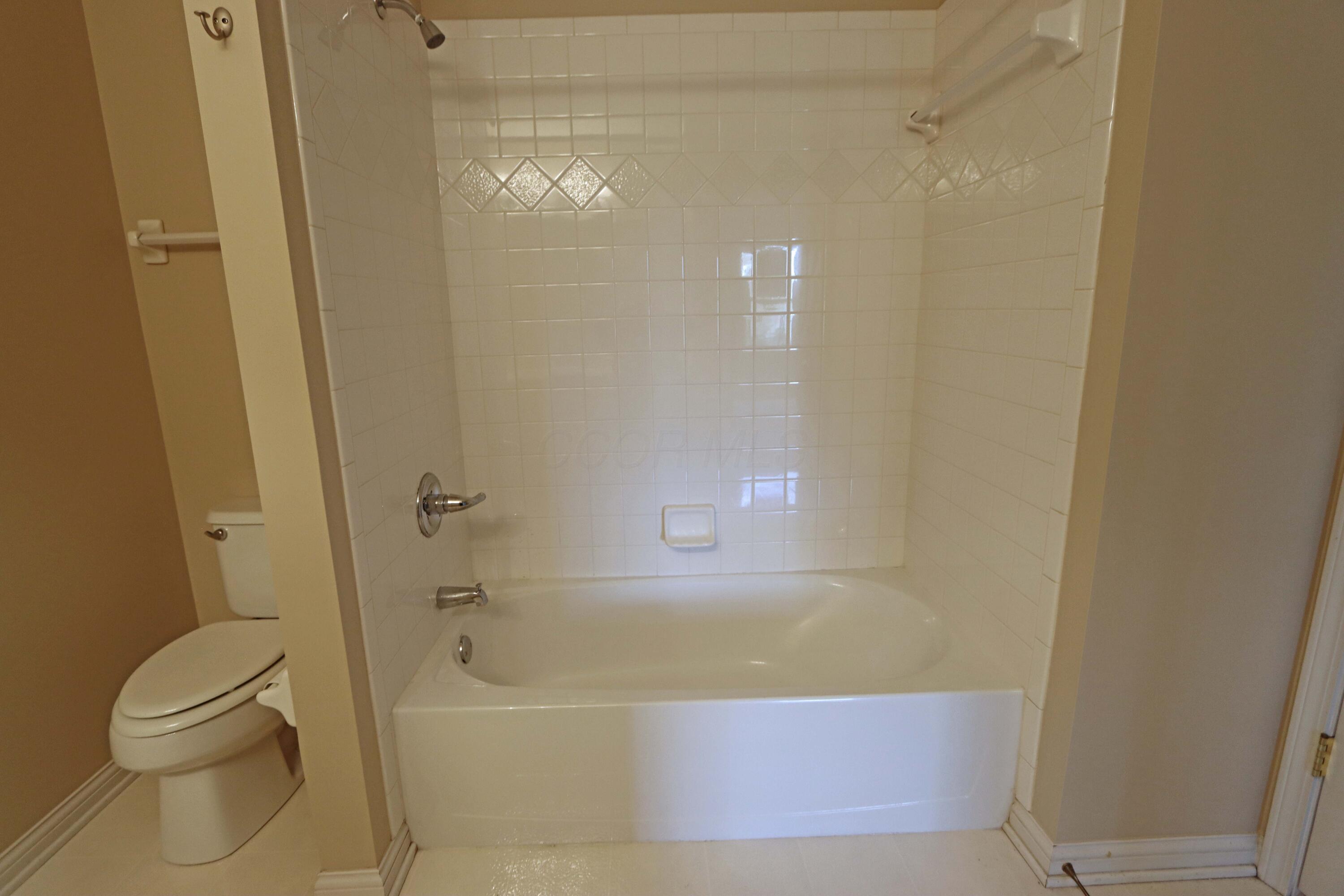 5899 Dunabbey Loop, Dublin, Ohio image 41