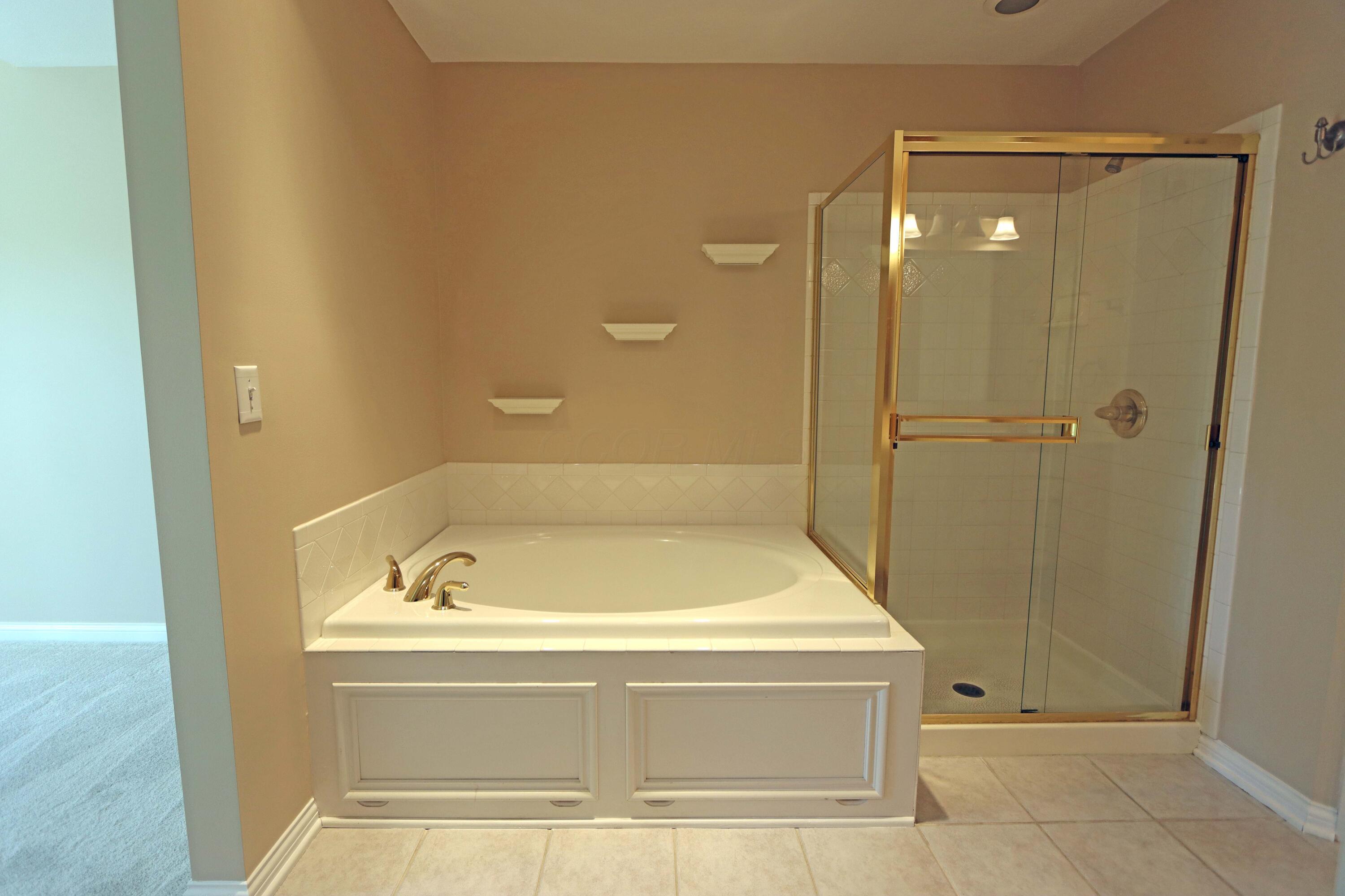 5899 Dunabbey Loop, Dublin, Ohio image 27
