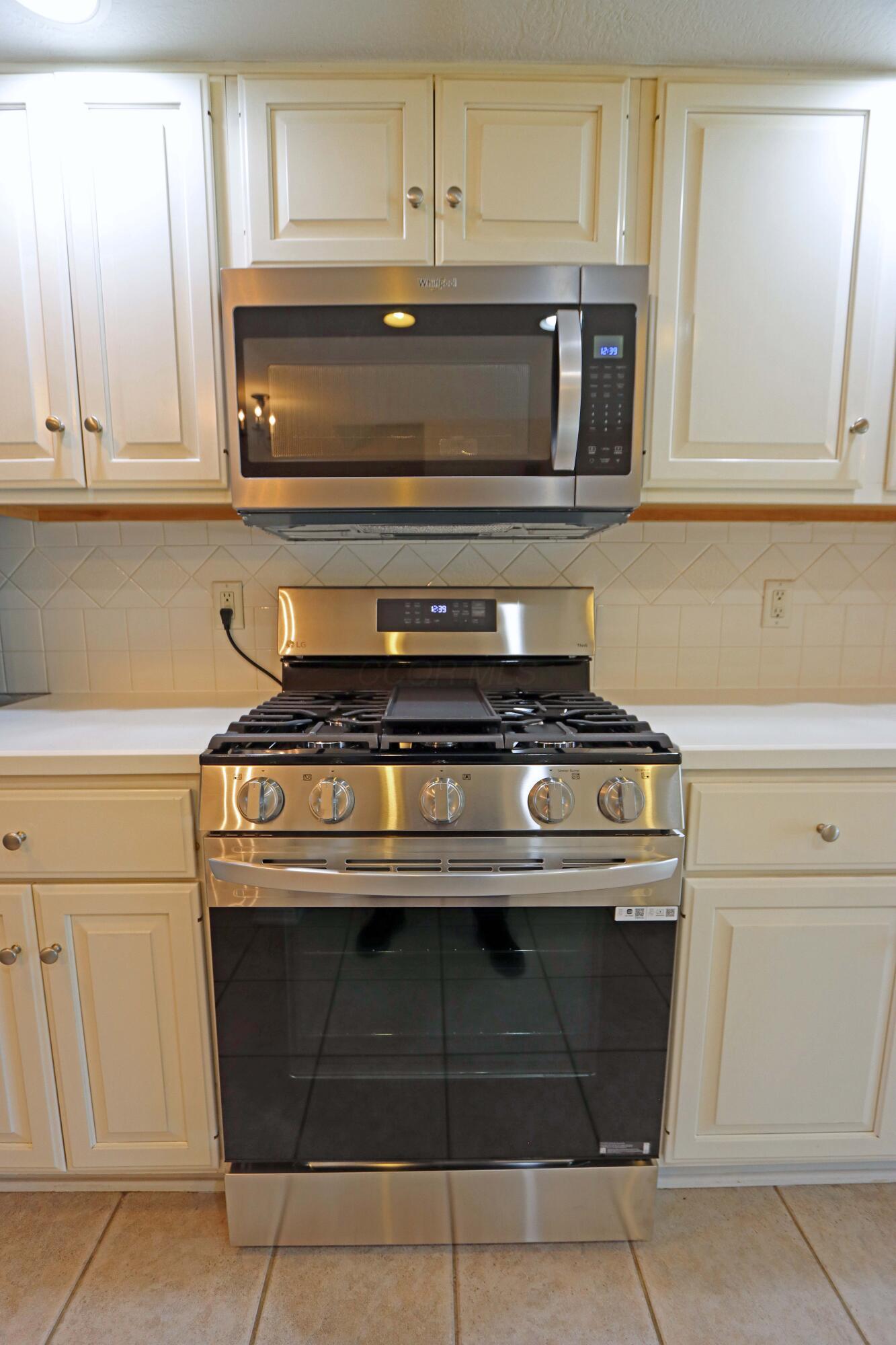 5899 Dunabbey Loop, Dublin, Ohio image 12