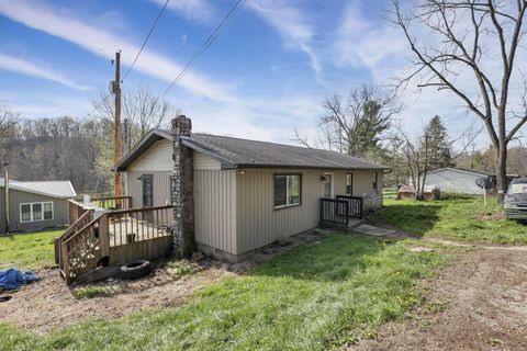 Photo of 19445 Buena Vista Road, Rockbridge, OH 43149 (MLS # 226010560)