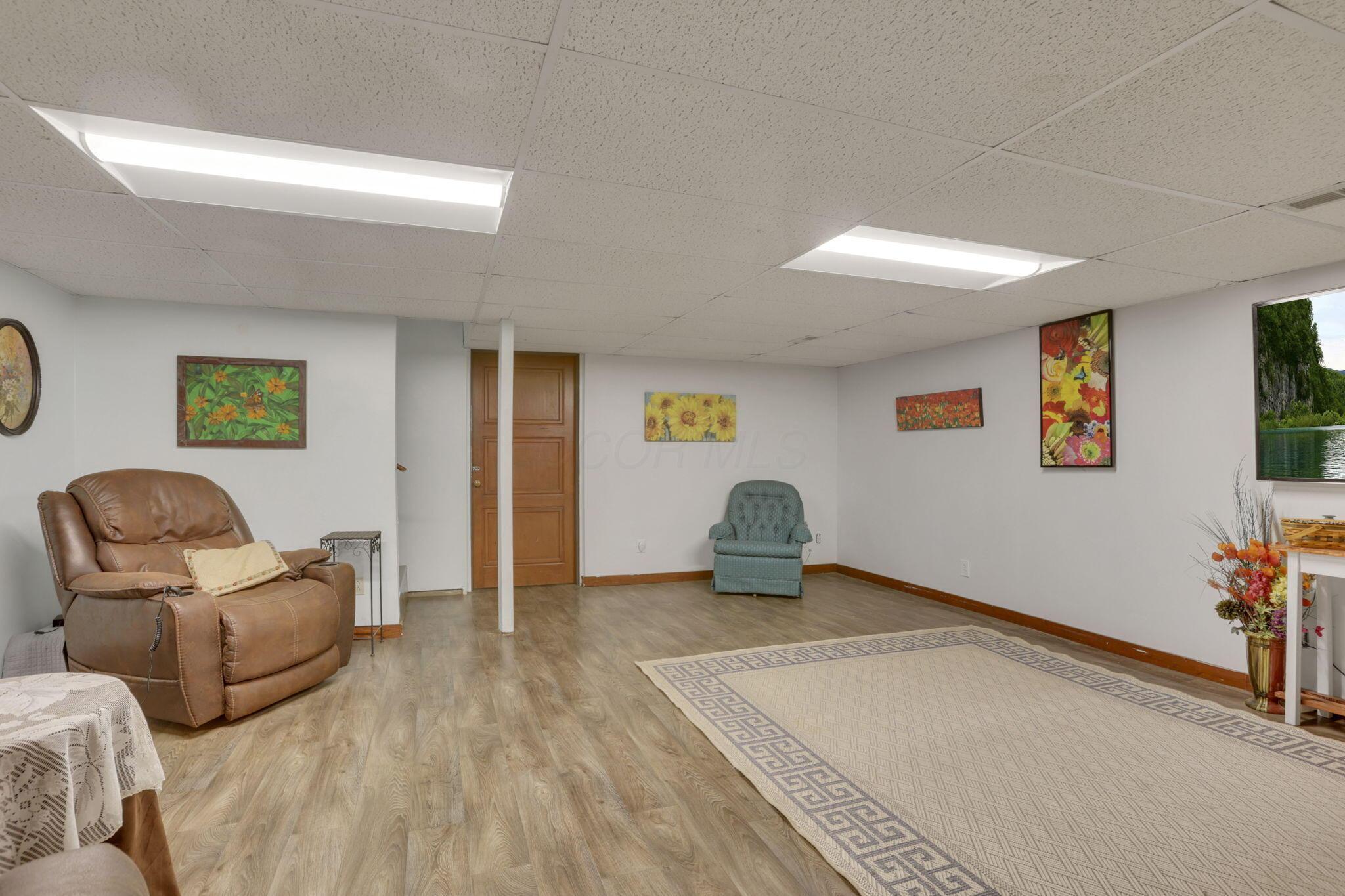 1375 Cincinnati Zanesville Road, Lancaster, Ohio image 32