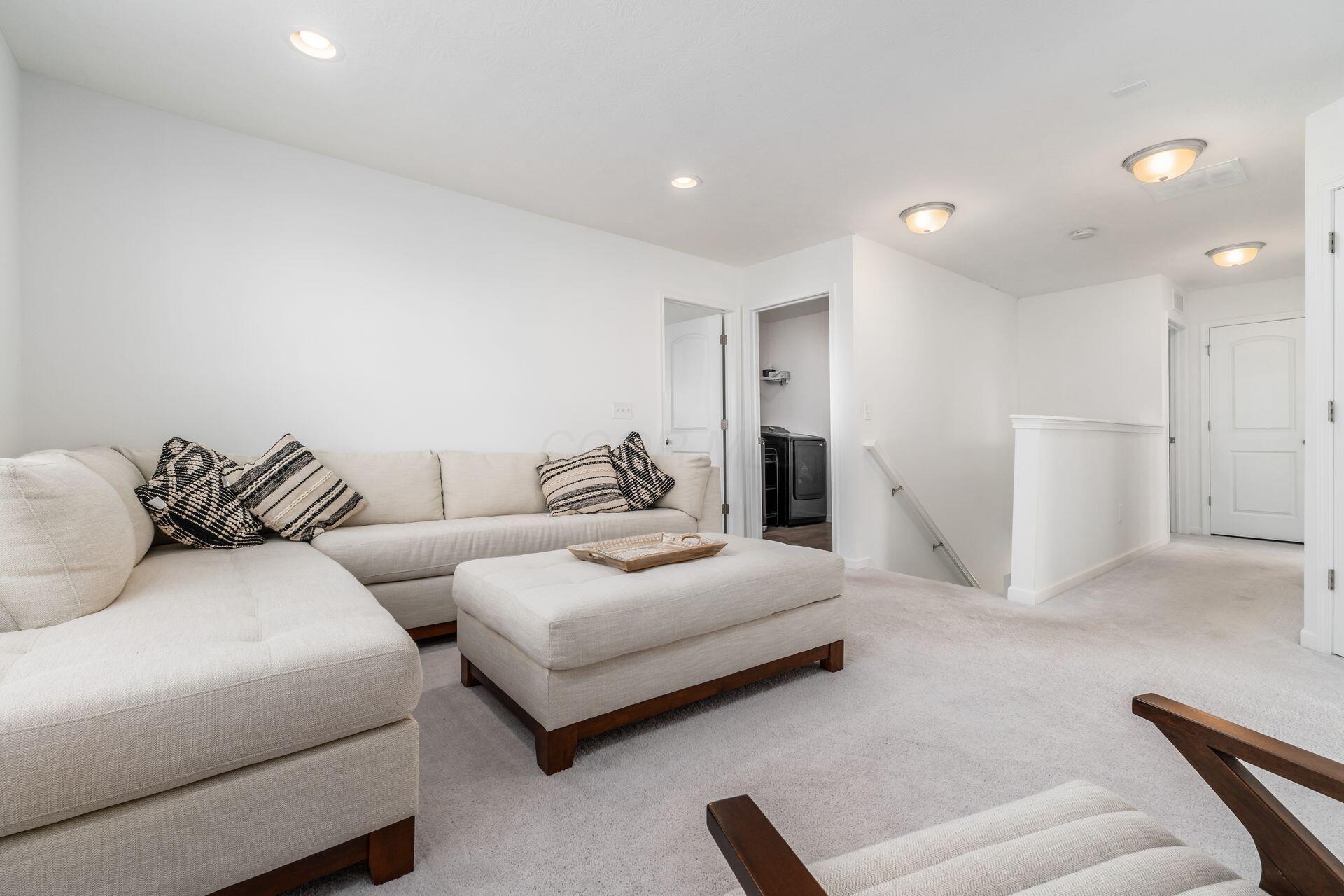 3684 Kassidy Drive, Grove City, Ohio image 30