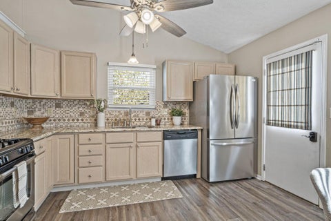 Tiny photo for 1322 Brookforest Drive, Columbus, OH 43204 (MLS # 226038633)