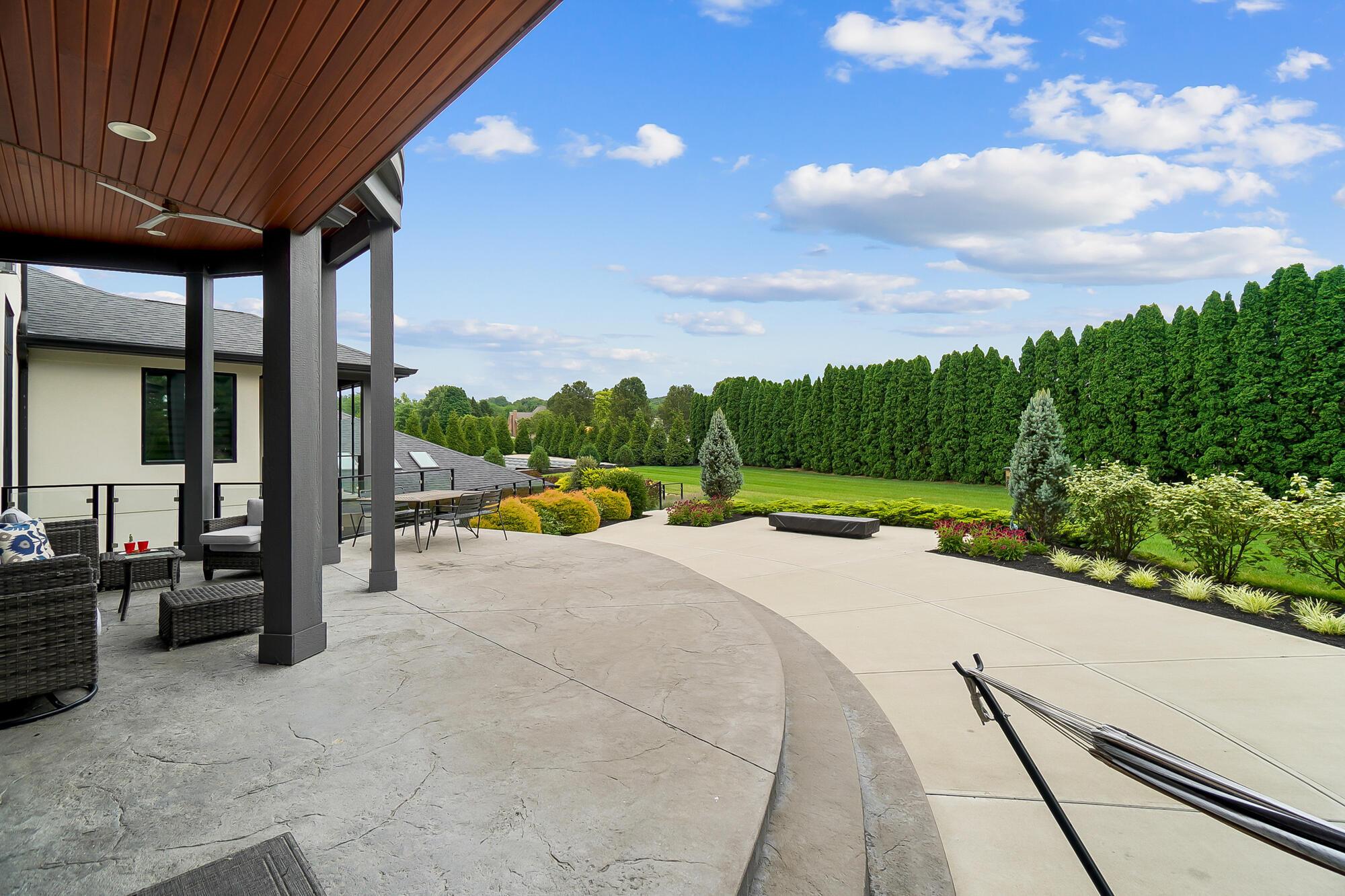 425 Secretariat Drive, Springfield, Ohio image 24