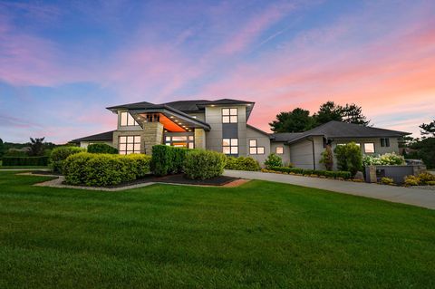 425 Secretariat Drive, Springfield, OH 45503 - #: 224024141