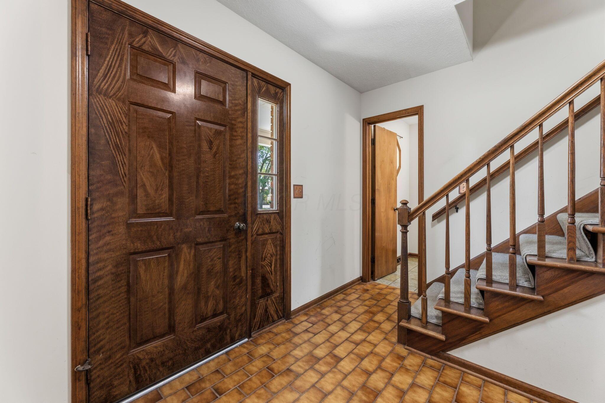 7591 Deercreek Drive