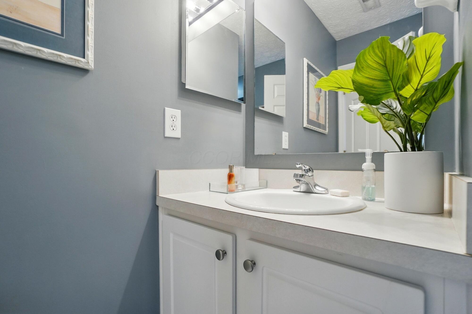 6235 Hampton Green Place #5B, Dublin, Ohio image 37