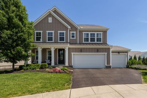 Photo of 5541 Ballantrae Woods Drive, Dublin, OH 43016 (MLS # 226018999)