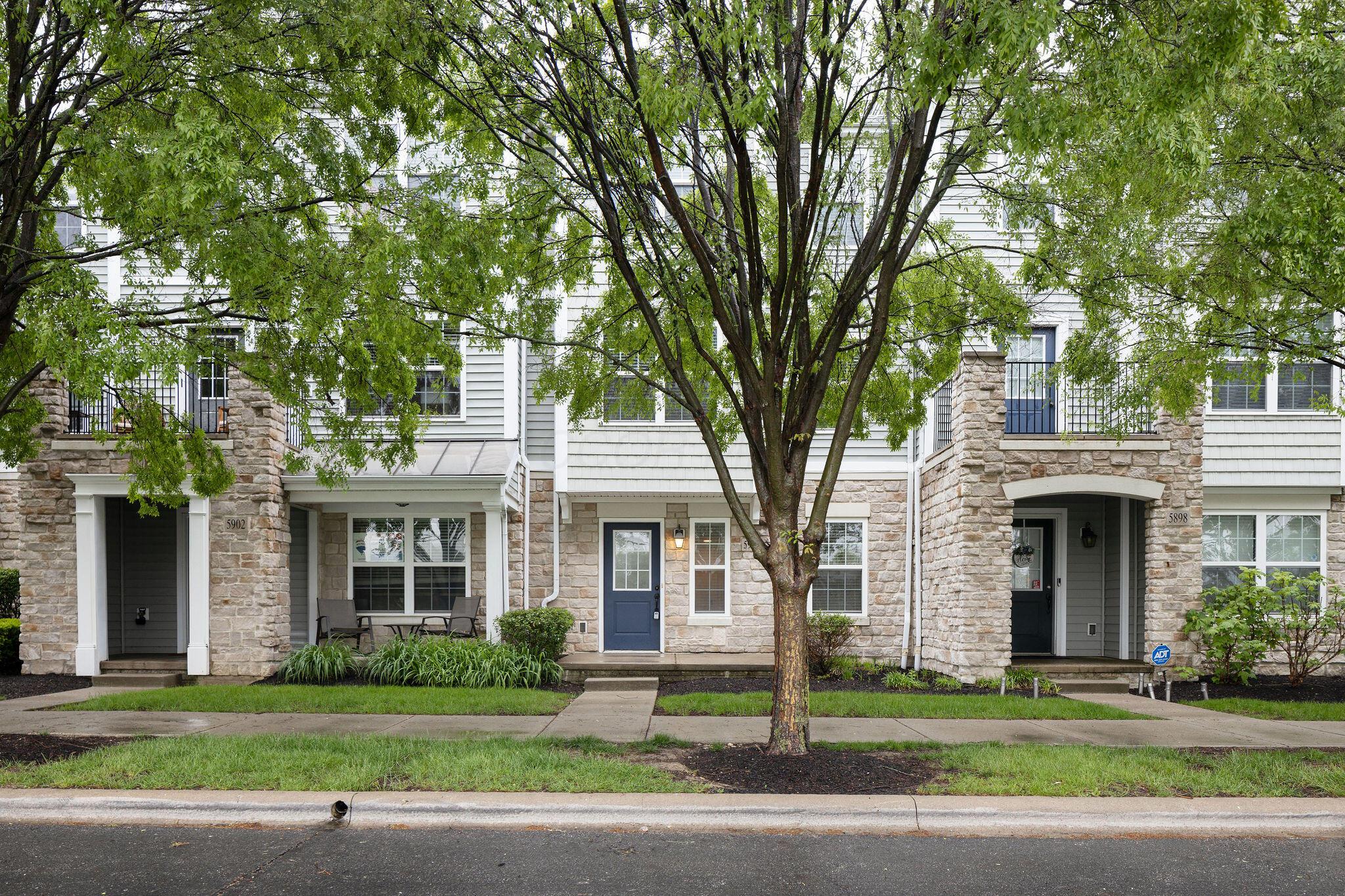5900 Passage Creek Drive #1806, Dublin, Ohio image 1