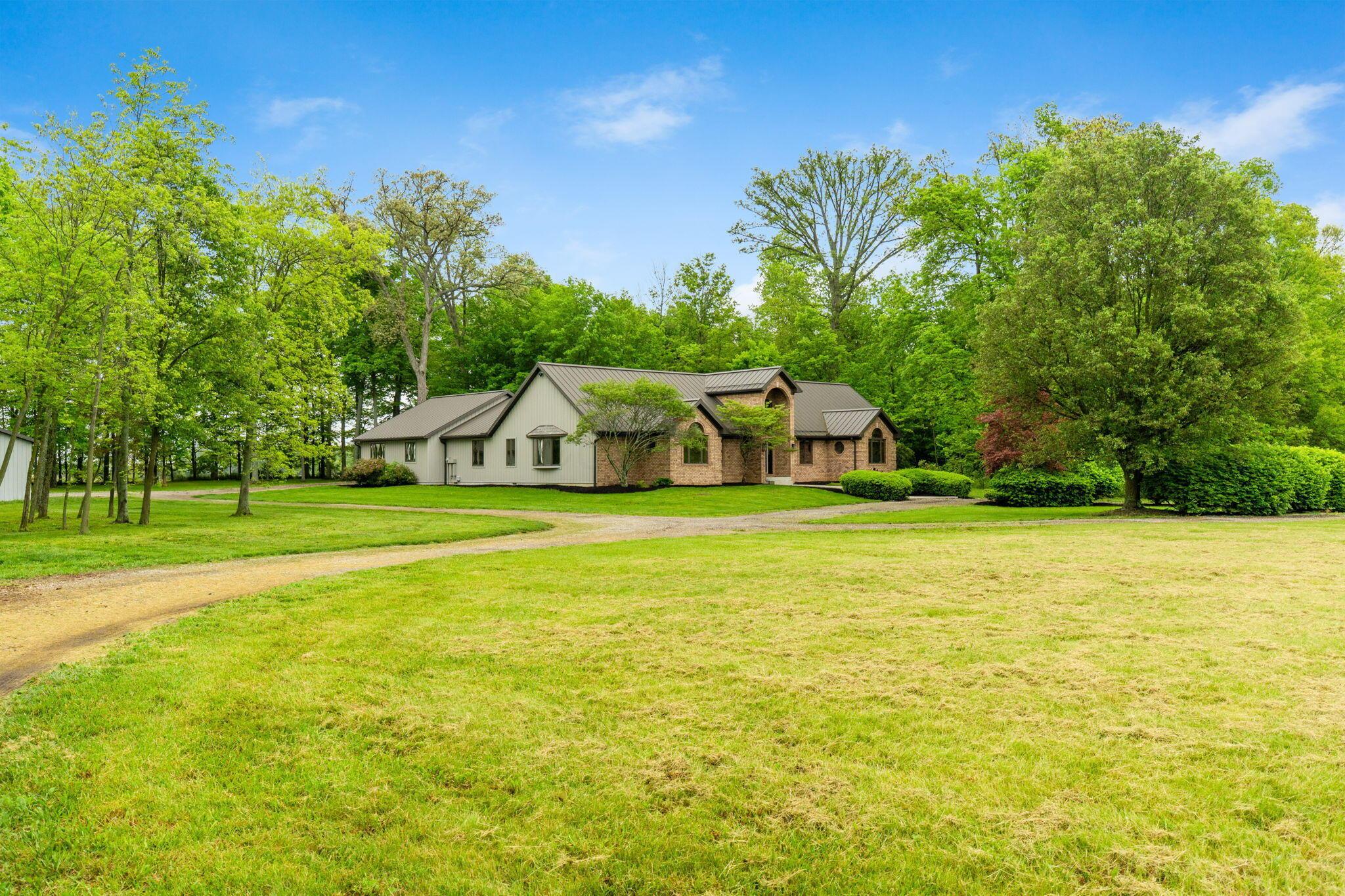 3100 Kropp Road, Grove City, Ohio image 9