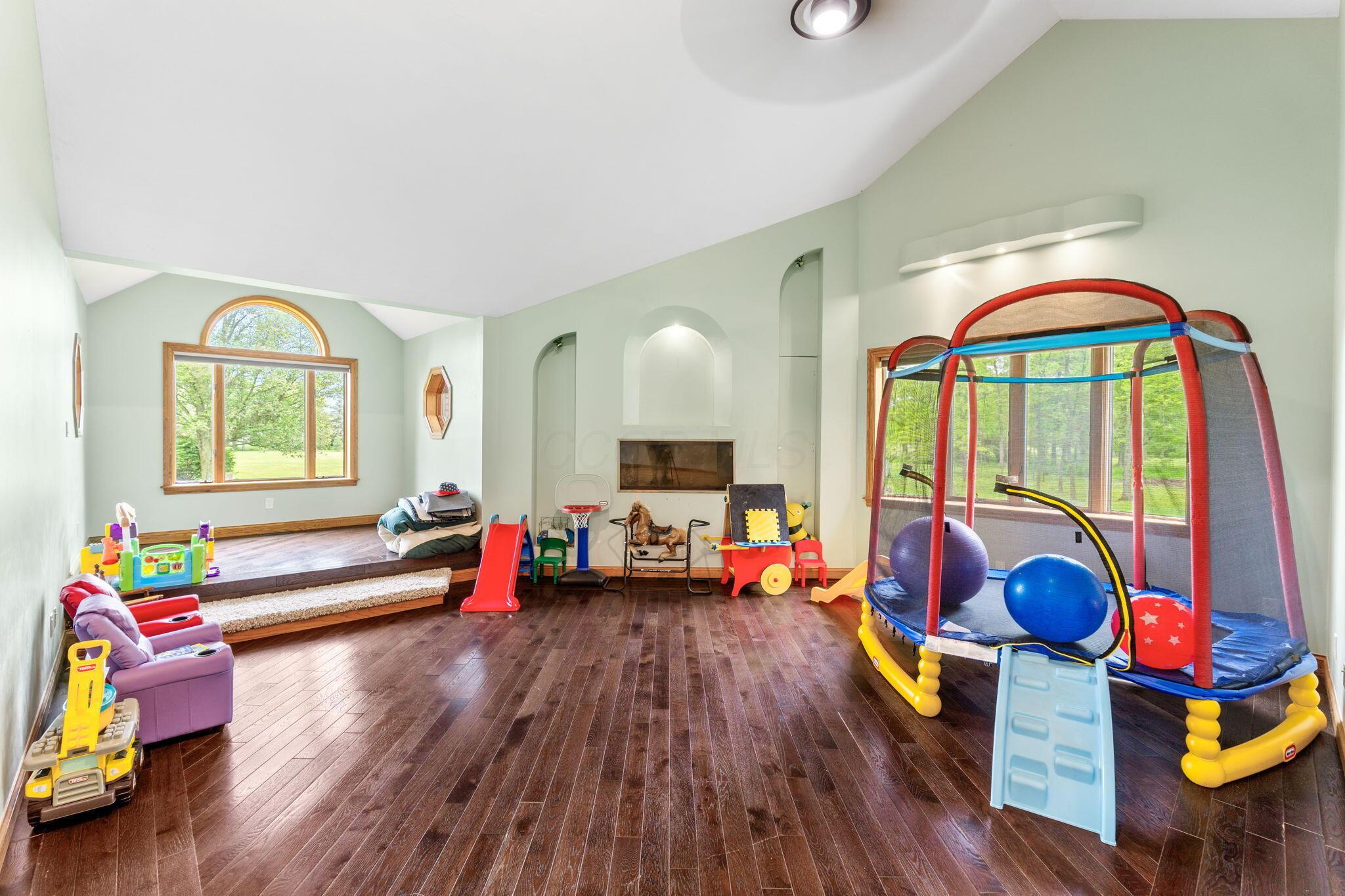 3100 Kropp Road, Grove City, Ohio image 22