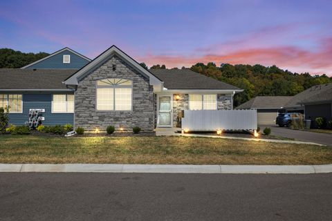 Photo of 750 Whitetail Loop, Newark, OH 43055 (MLS # 225035833)