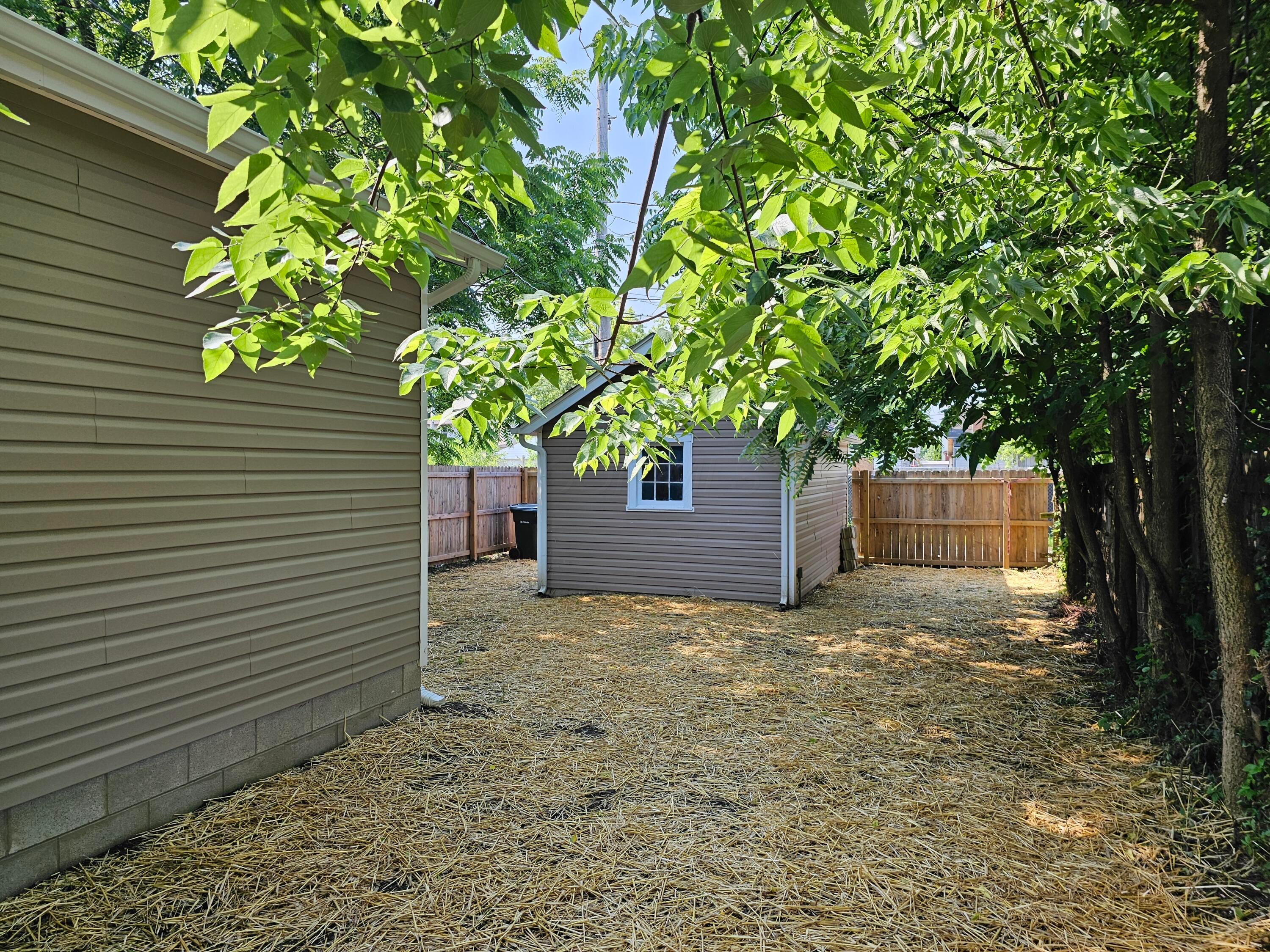 745 E Deshler Avenue, Columbus, Ohio image 6