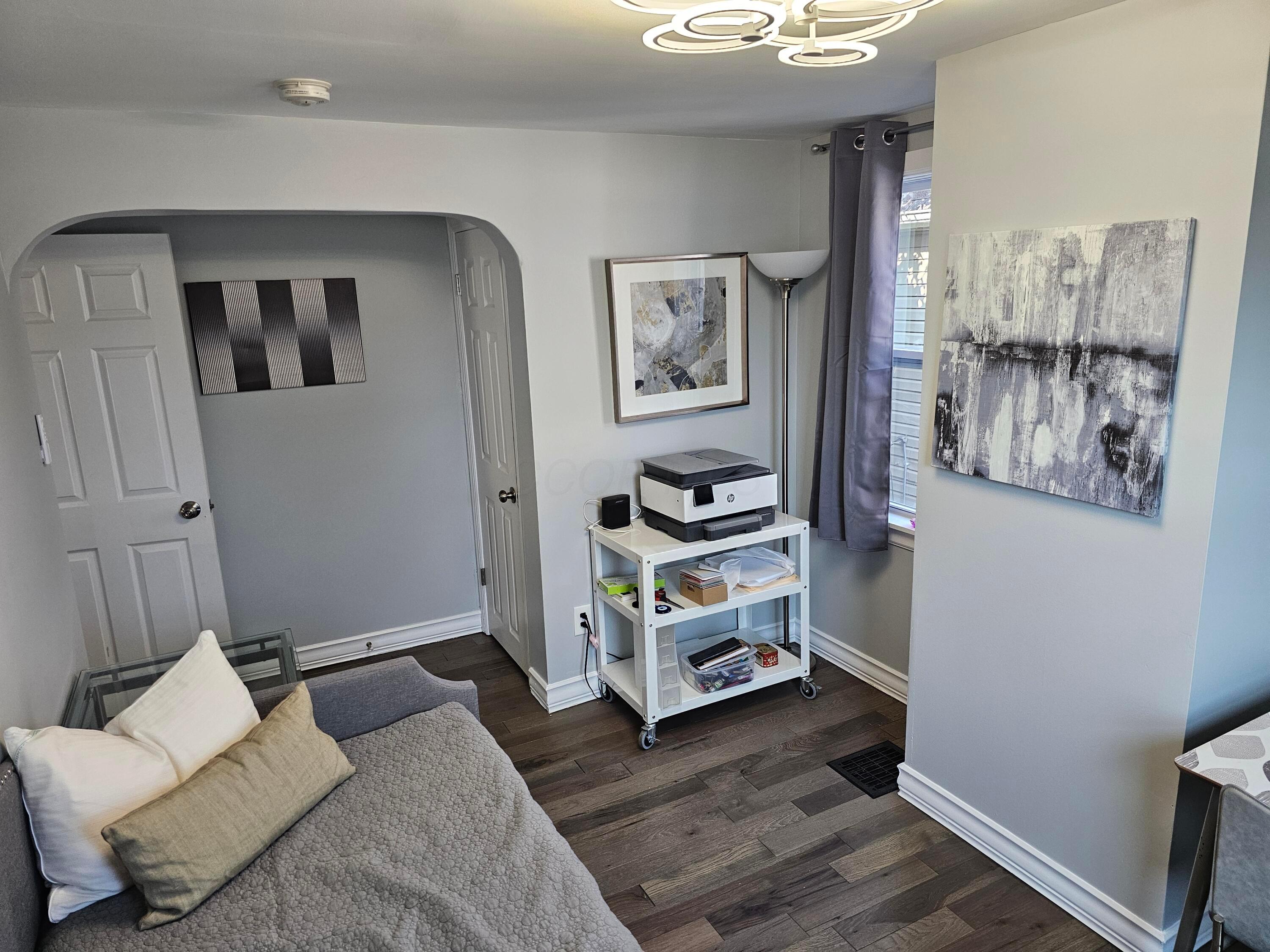 745 E Deshler Avenue, Columbus, Ohio image 32