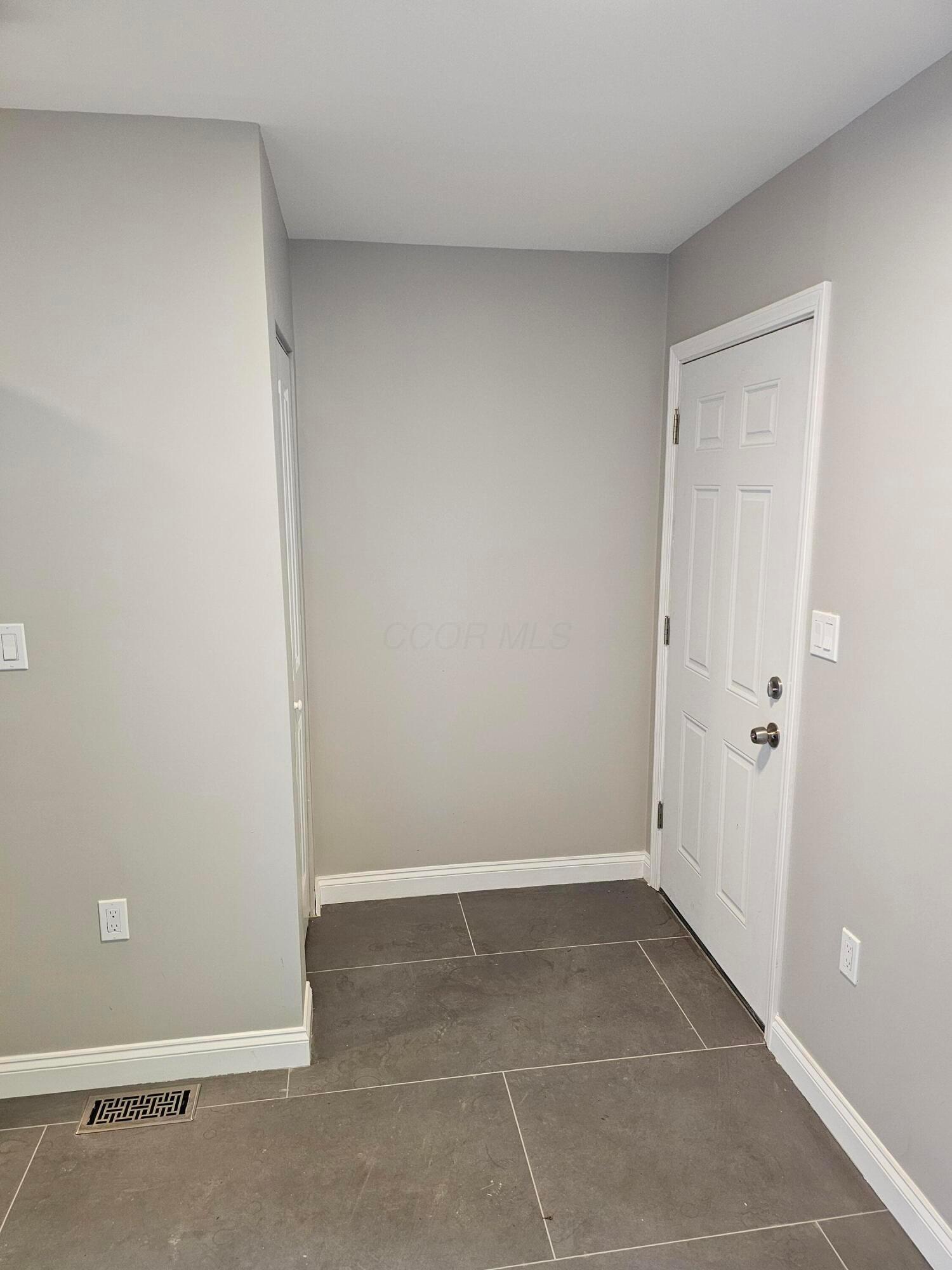 745 E Deshler Avenue, Columbus, Ohio image 26