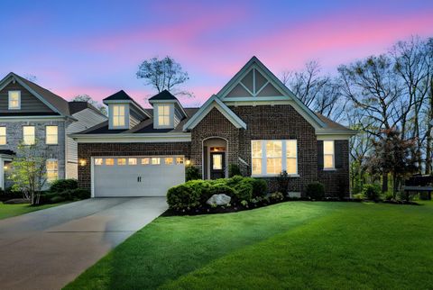 Photo of 5410 Old Farm Drive, Mason, OH 45040 (MLS # 226012687)