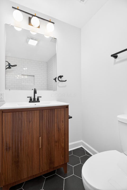 Tiny photo for 2564 Abington Road, Columbus, OH 43231 (MLS # 226038998)