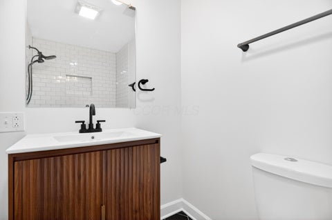 Tiny photo for 2564 Abington Road, Columbus, OH 43231 (MLS # 226038998)