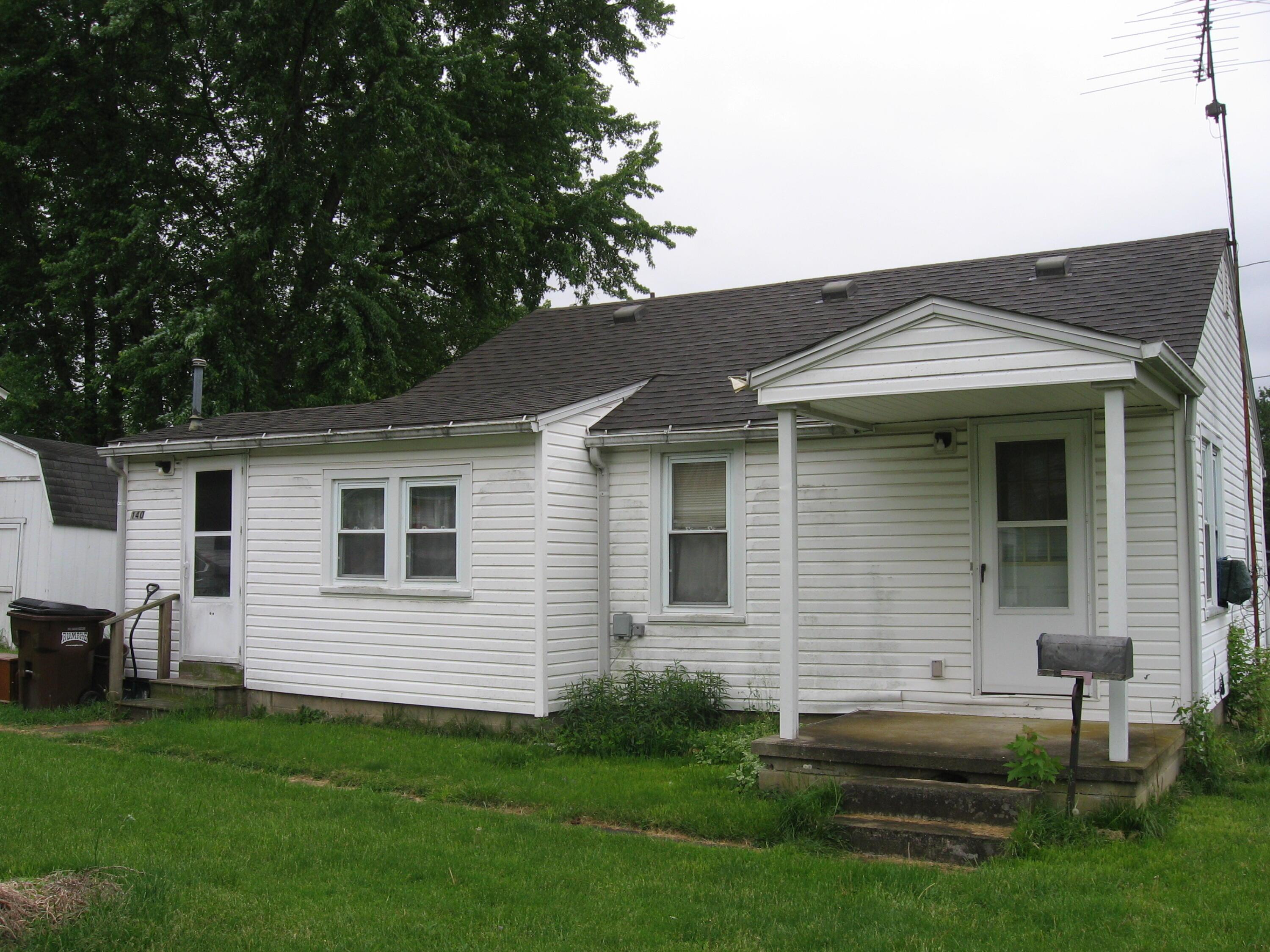 140 E Lewis Avenue