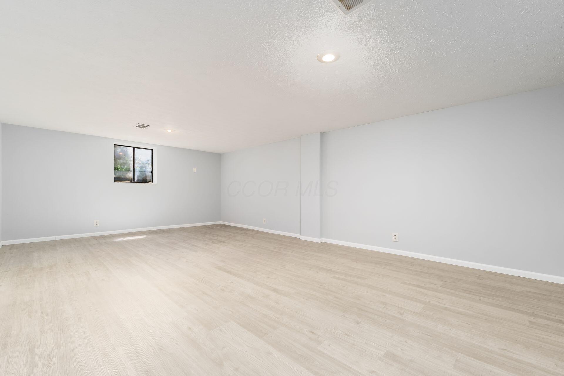 560 S Kellner Road, Columbus, Ohio image 40