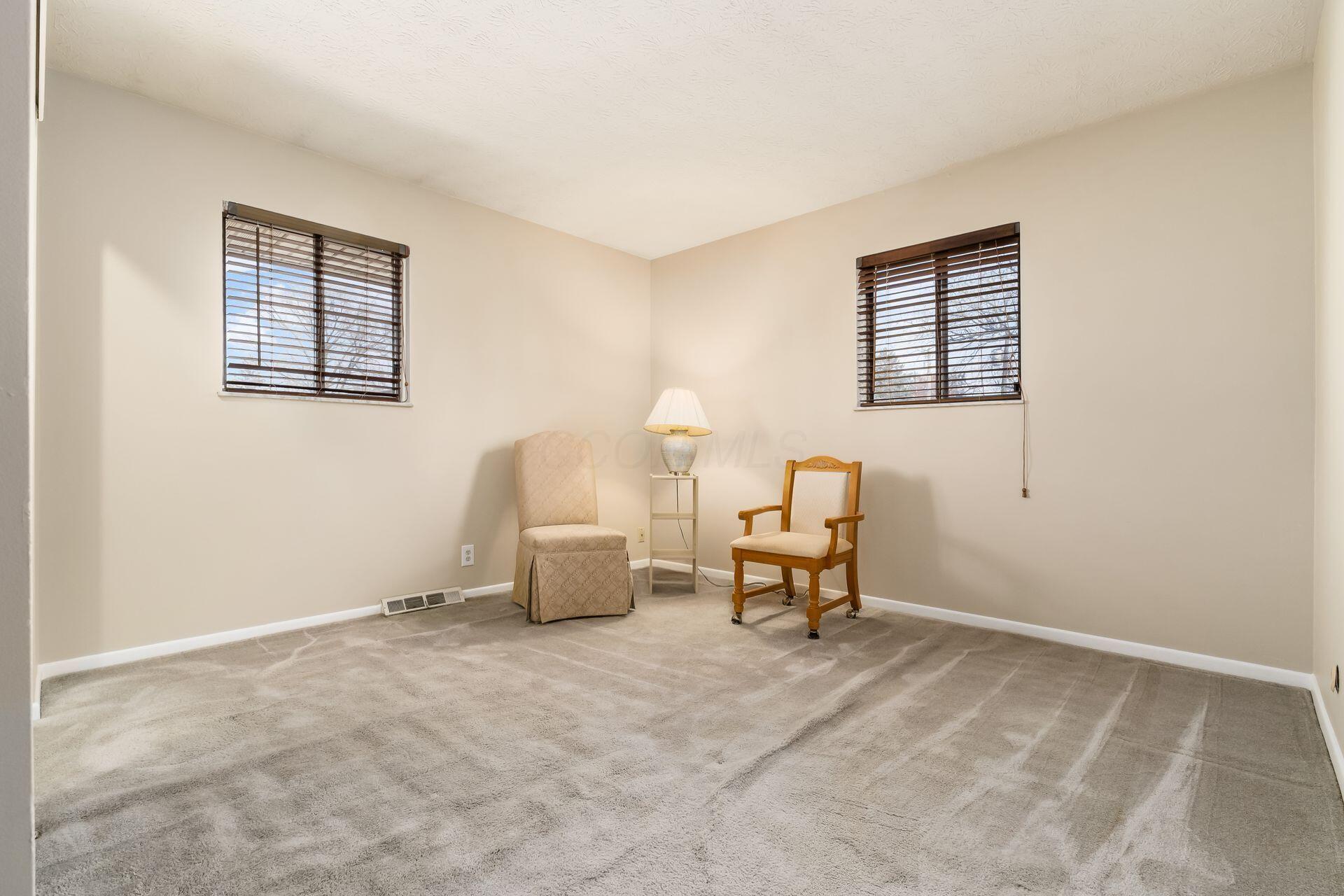 560 S Kellner Road, Columbus, Ohio image 29