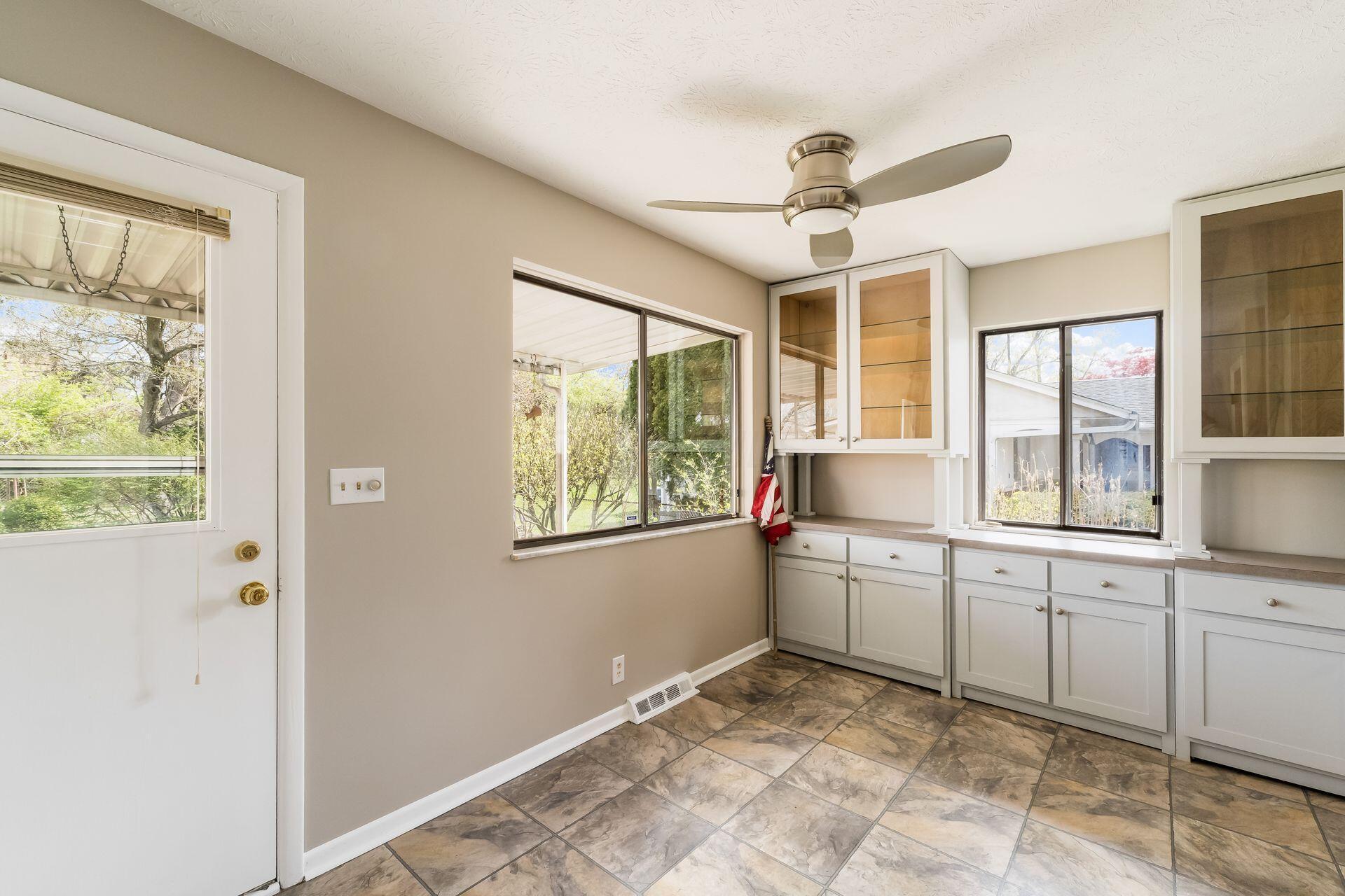 560 S Kellner Road, Columbus, Ohio image 19
