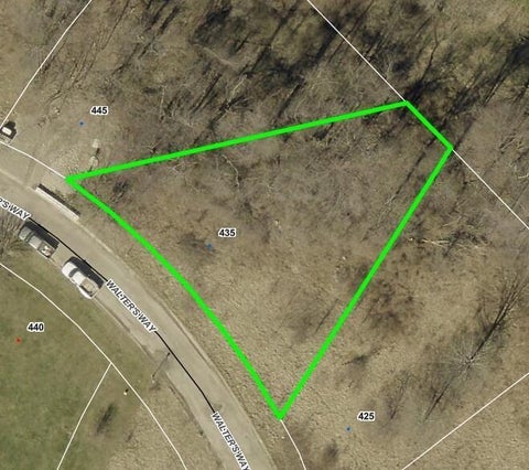 Photo of 435 Walter'S Way, Zanesville, OH 43701 (MLS # 226035563)