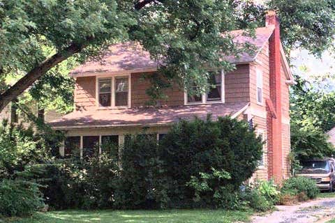 Photo of 452 E Torrence Road, Columbus, OH 43214 (MLS # 226019262)