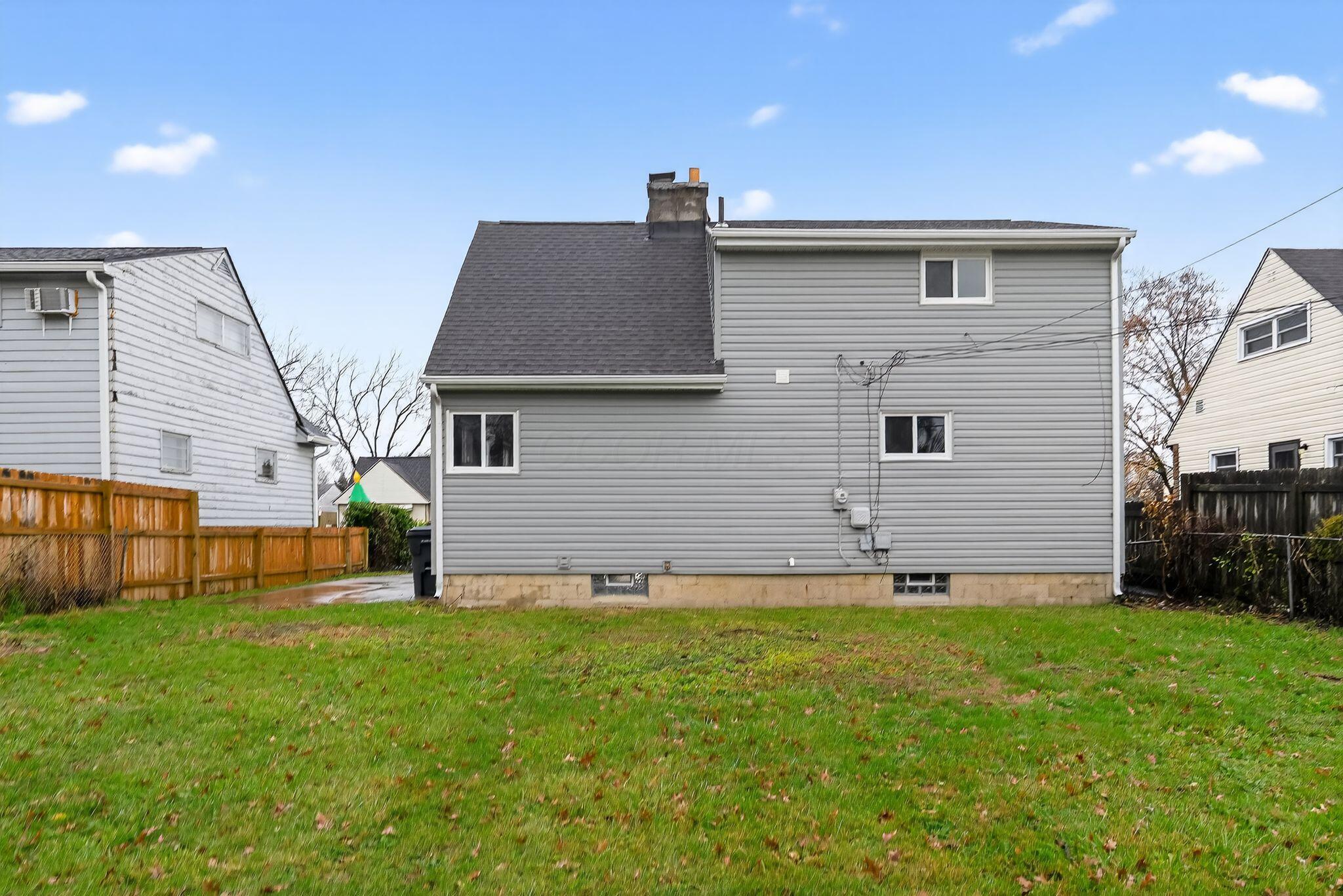 4232 Mayflower Boulevard