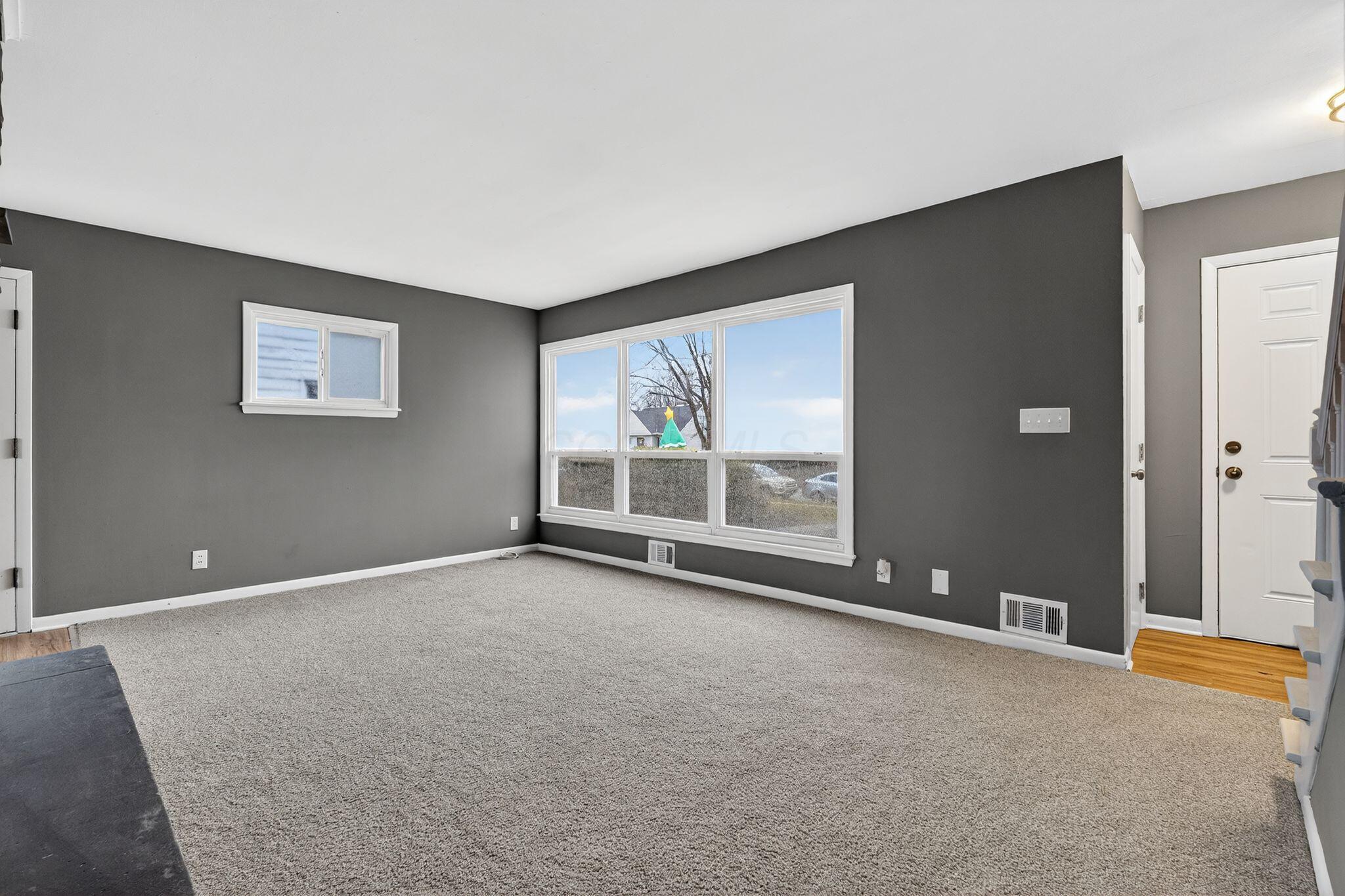 4232 Mayflower Boulevard