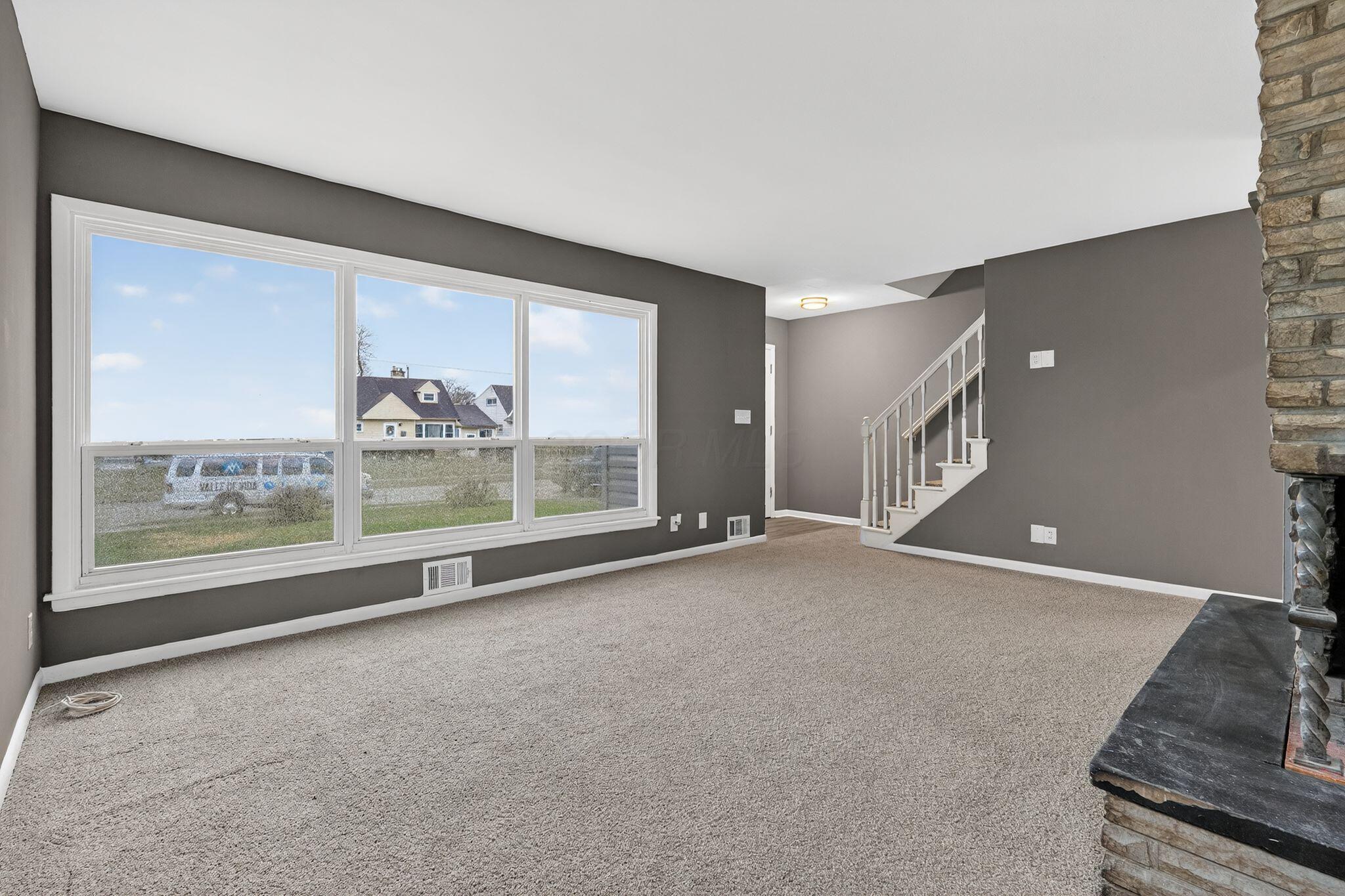 4232 Mayflower Boulevard