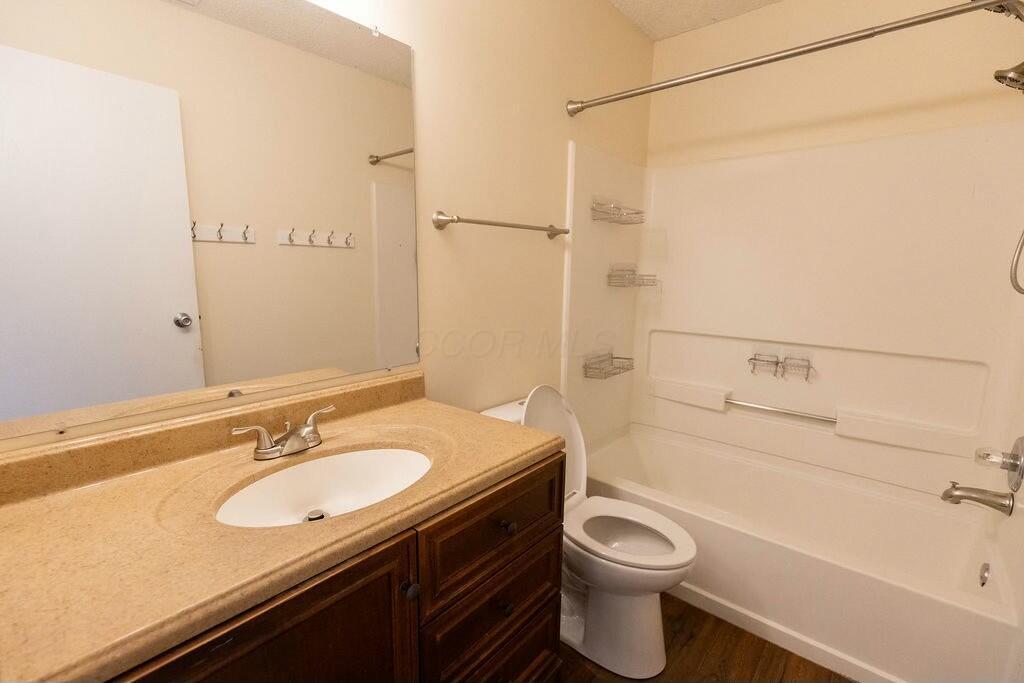 1749 Messner Drive #149D, Hilliard, Ohio image 10