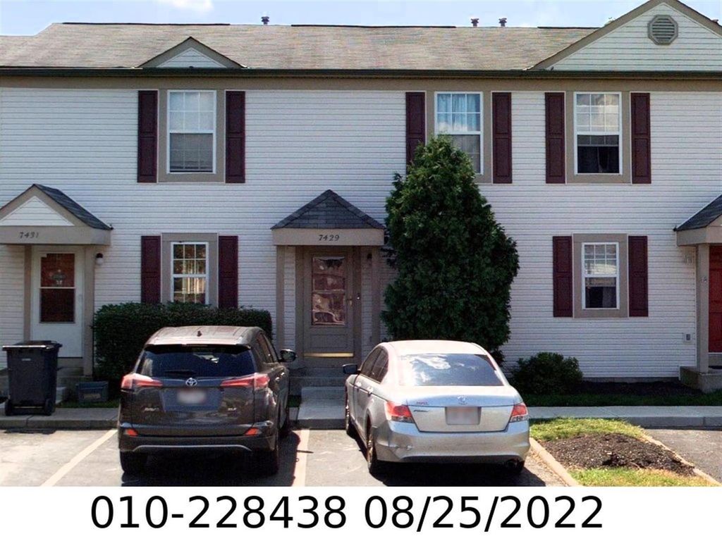 Photo of 7429 Kirkdale Drive 3C #3C, Blacklick, OH 43004 (MLS # 226018538)