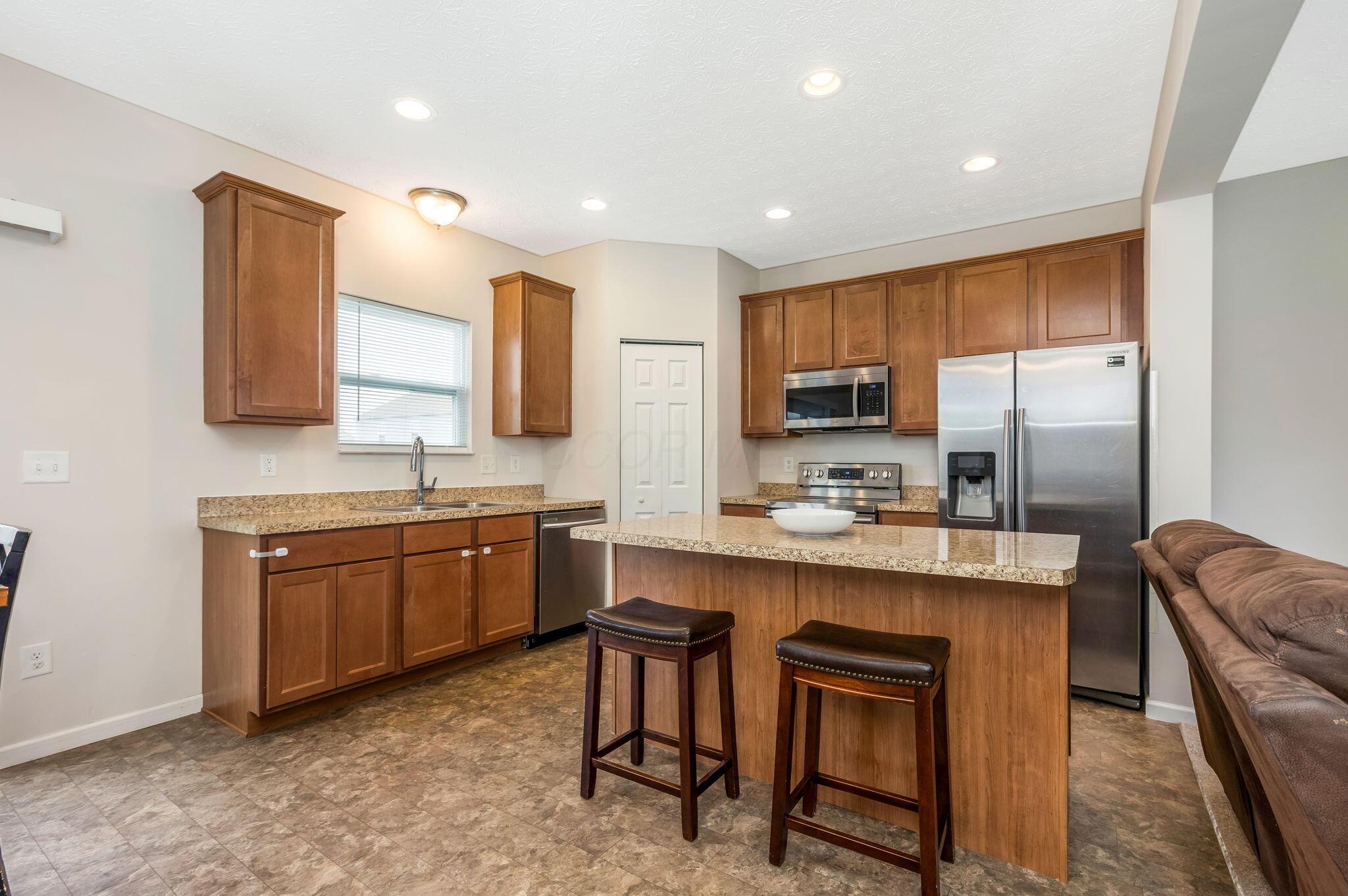 1436 Hoovler Way, Pataskala, Ohio image 12