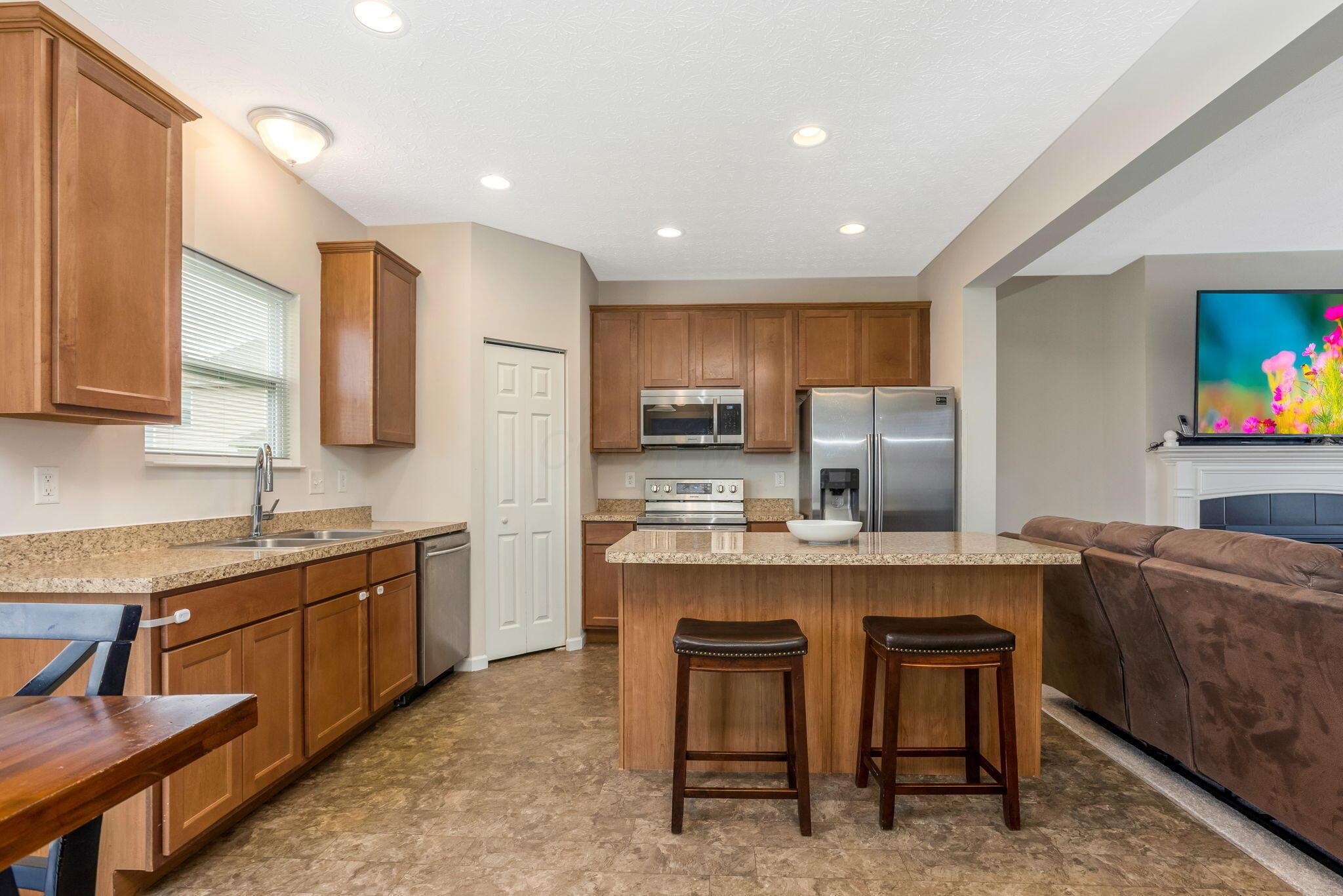 1436 Hoovler Way, Pataskala, Ohio image 13