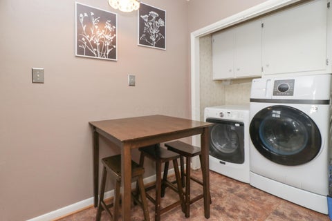 Tiny photo for 539 Maple Street, Mansfield, OH 44906 (MLS # 226039245)