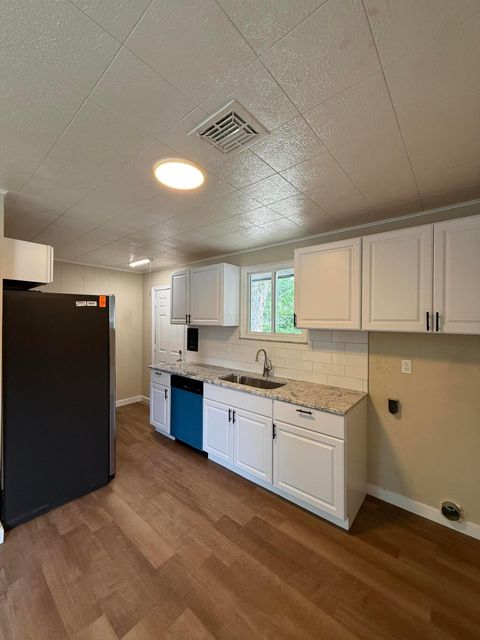 Tiny photo for 1656 Vilardo Lane, Columbus, OH 43227 (MLS # 226021862)