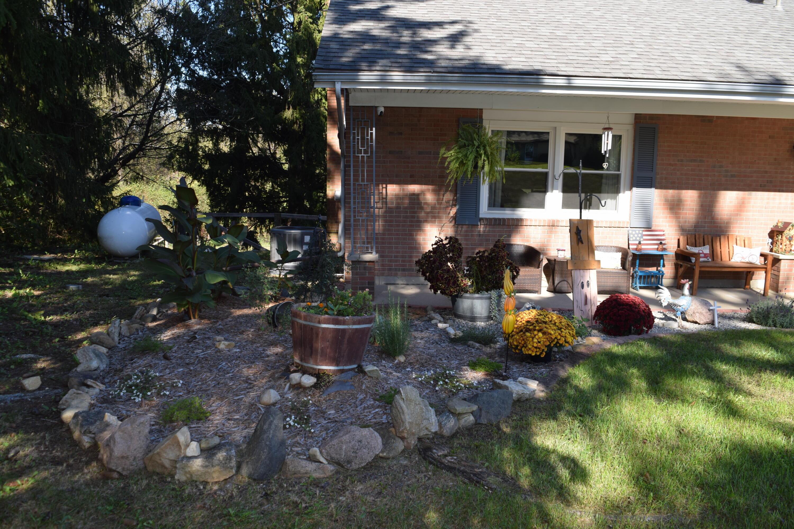 5150 Westland Drive, New Carlisle, Ohio image 2