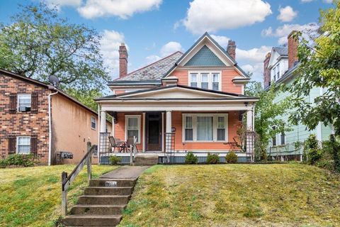 Photo of 2027 N 4th Street, Columbus, OH 43201 (MLS # 226006473)