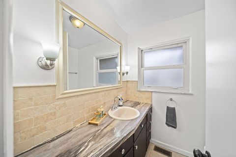 Tiny photo for 3227 Minerva Lake Road, Columbus, OH 43231 (MLS # 226006397)