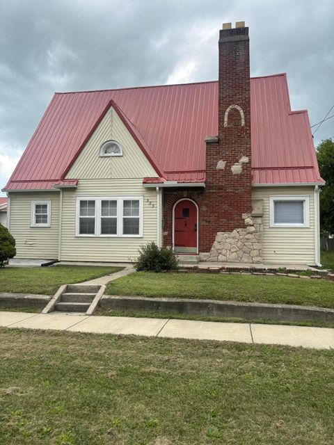 Photo of 585 Park Street, Marion, OH 43302 (MLS # 226026099)