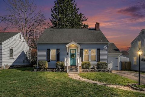 Photo of 136 N Arlington Avenue, Lancaster, OH 43130 (MLS # 226007242)