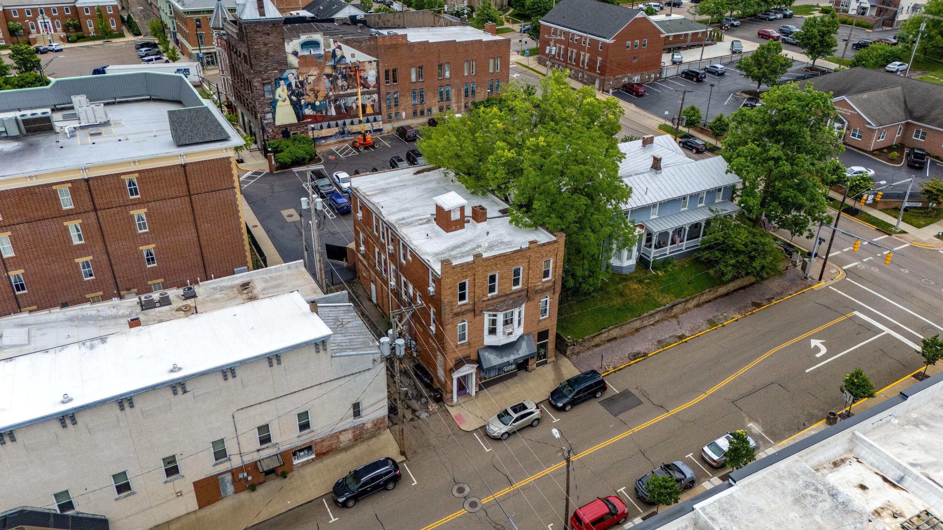 15 E Vine Street