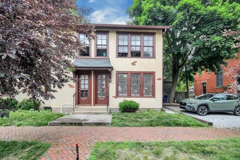 Photo of 174 Reinhard Avenue, Columbus, OH 43206 (MLS # 226001044)
