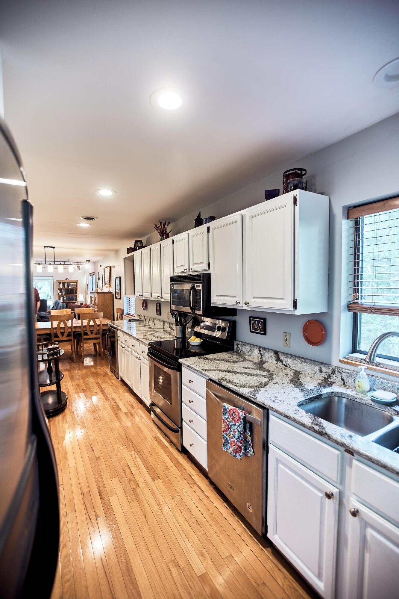 7034 Woodmere Drive, Athens, Ohio image 21