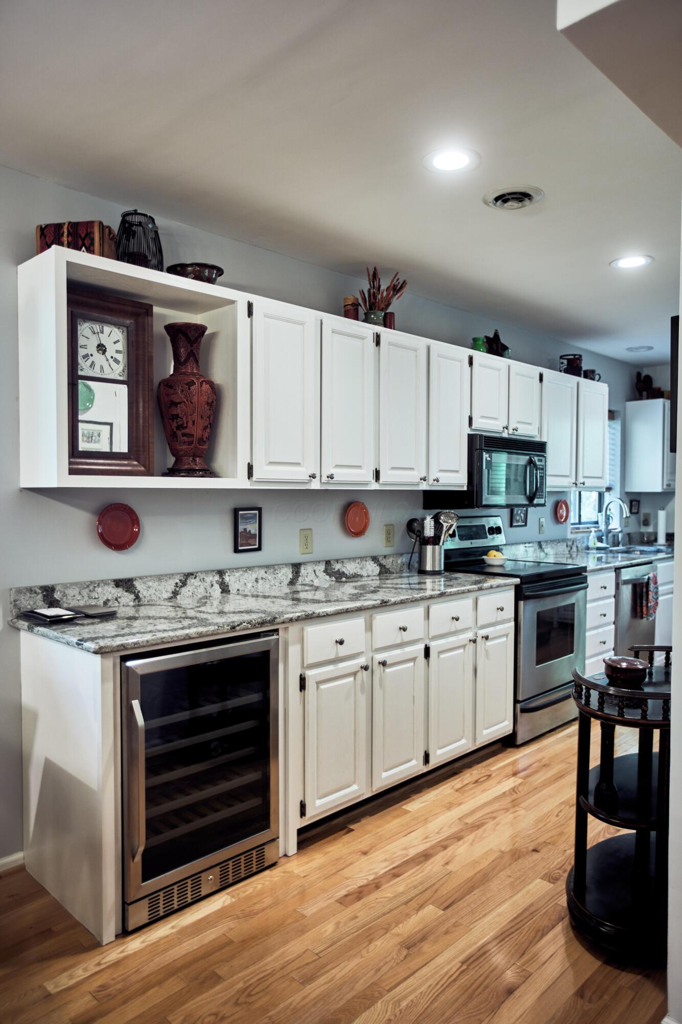 7034 Woodmere Drive, Athens, Ohio image 20