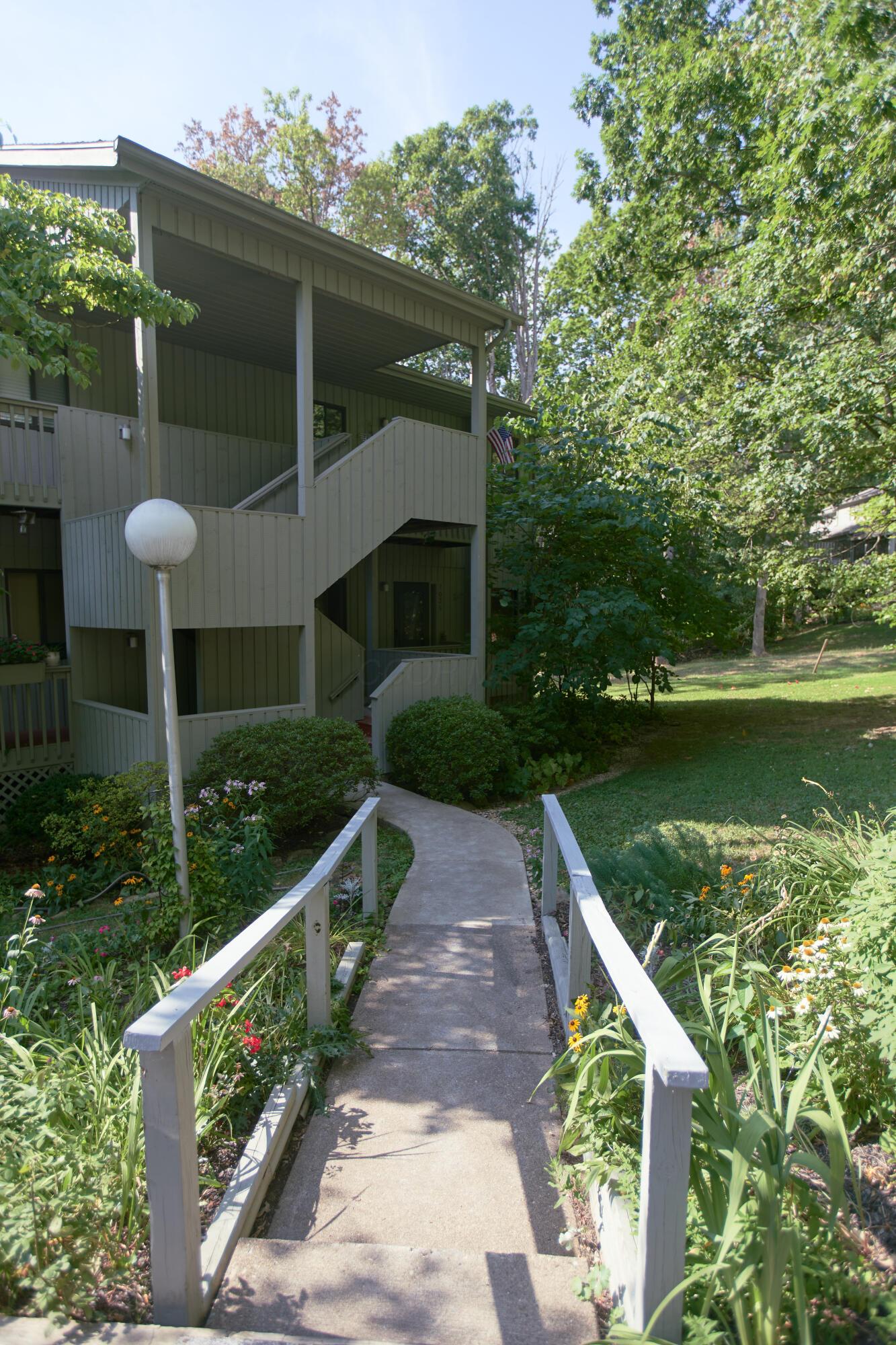 7034 Woodmere Drive, Athens, Ohio image 28